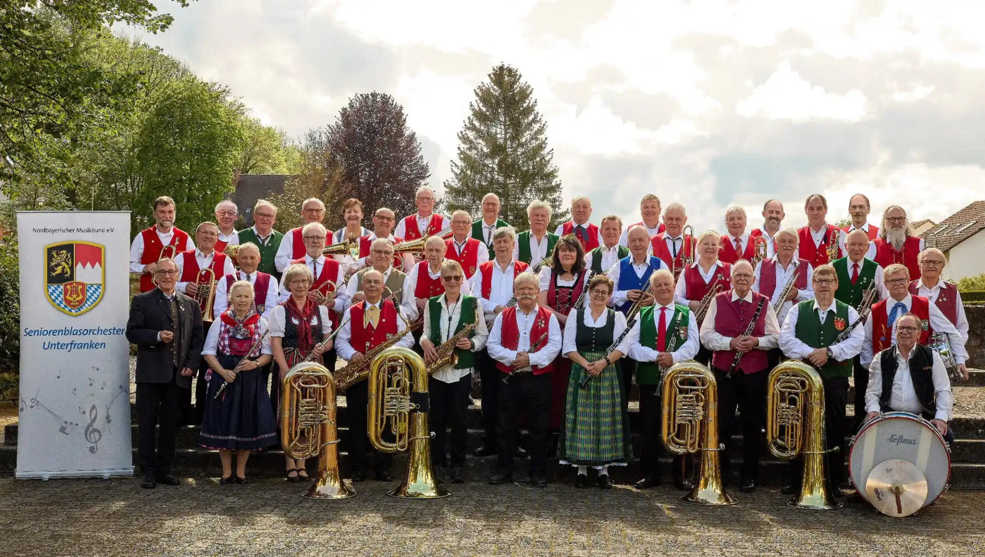 Frühschoppen mit dem „Nordbyerischen Seniorenblasorchester” cover